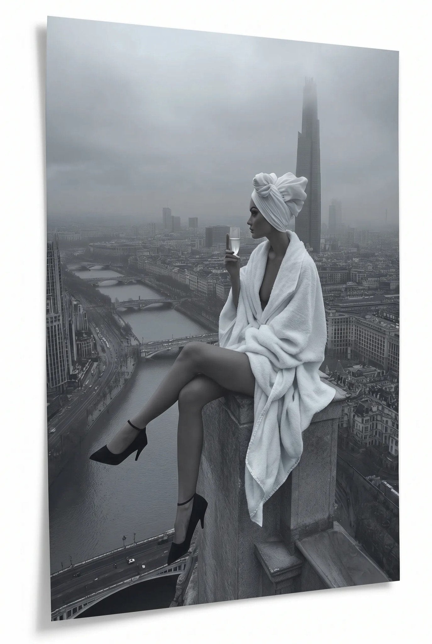 Frau im Bademantel Wolkenkratzer Skyline Wandbild - Dein Wandbild
