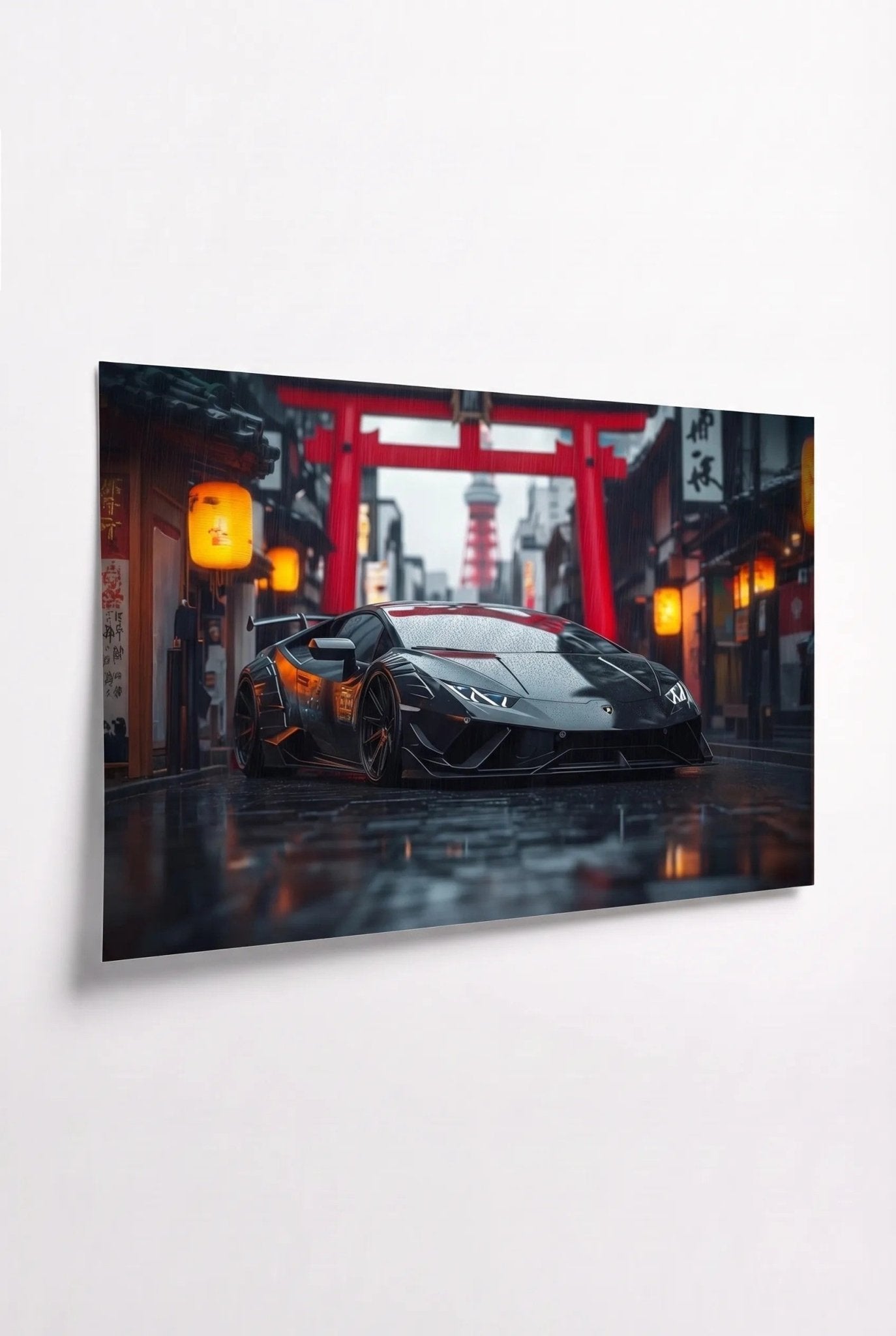 Lamborghini Huracán vor japanischem Torii – Nacht - Dein Wandbild