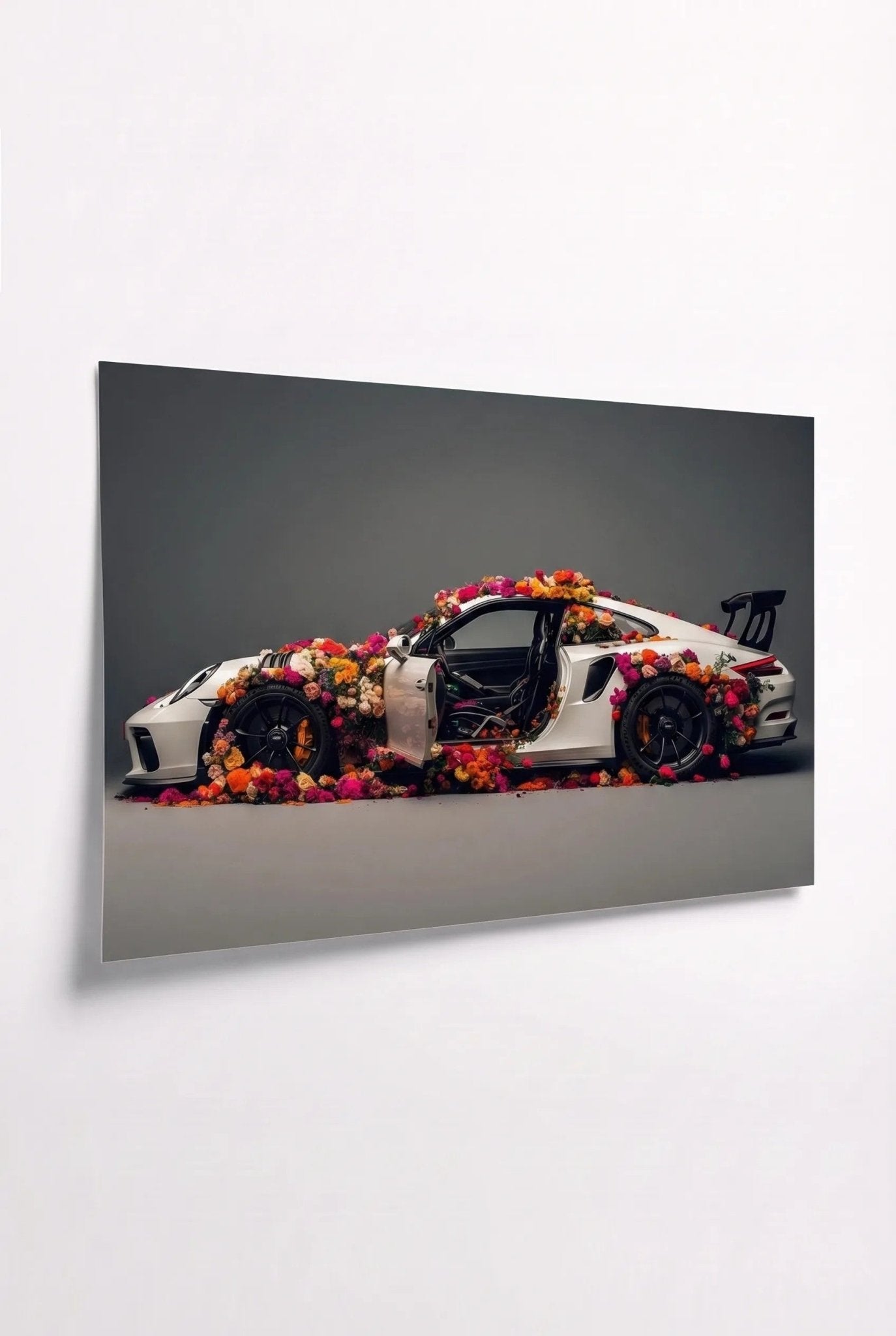 Weißer Porsche GT3 mit Blumen – Seitenansicht - Dein Wandbild