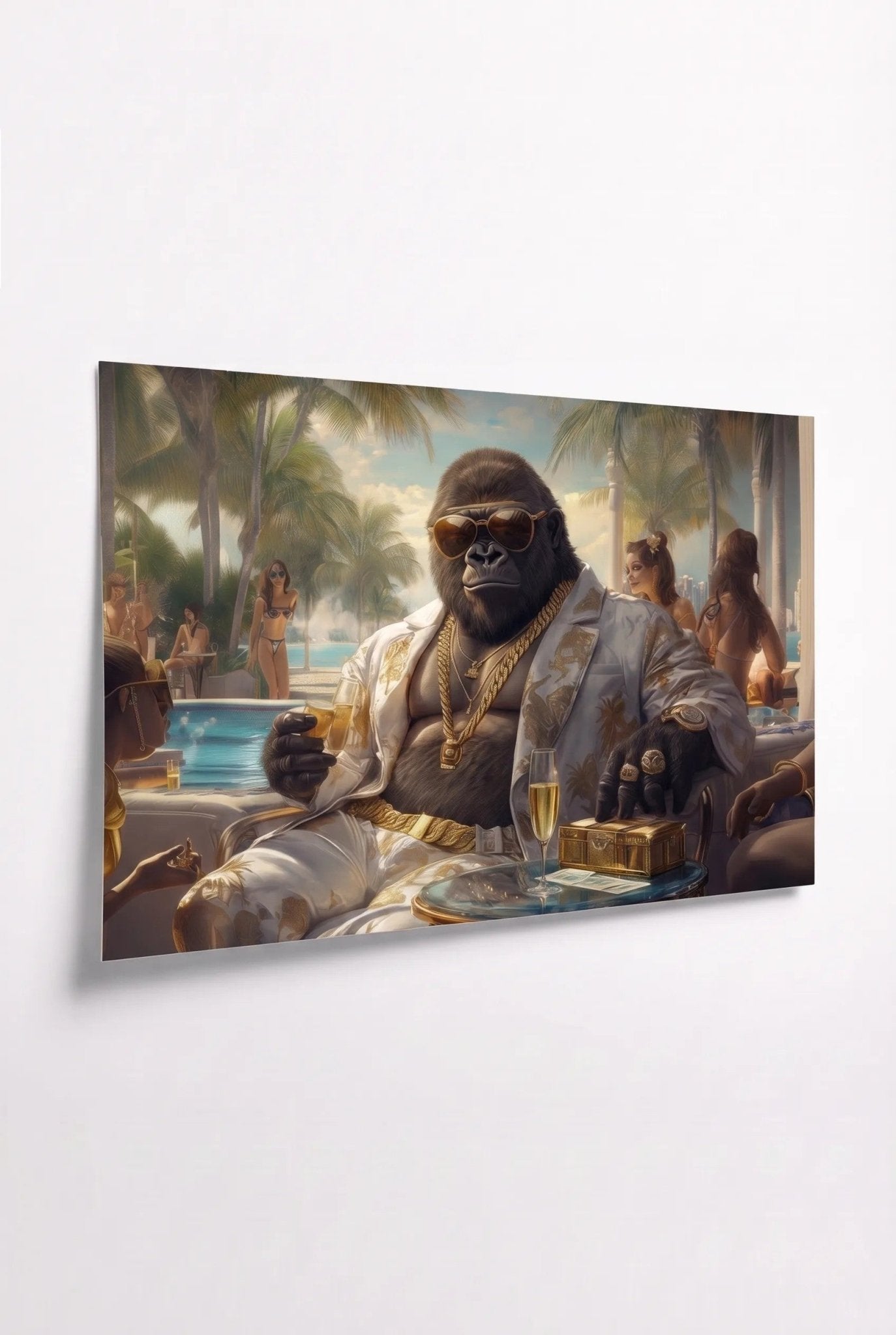 G Gorilla – Zigarre auf Yacht bei Sonnenuntergang - Dein Wandbild